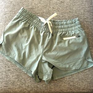 Vuori Women's Shorts - XS